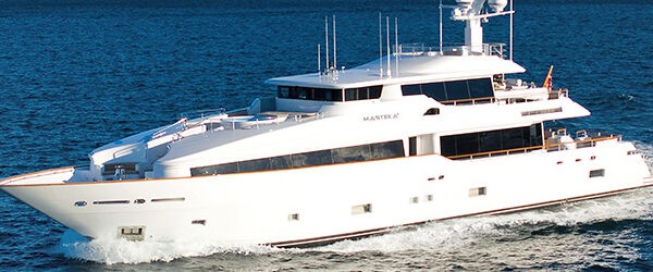 elite yacht care airlie beach